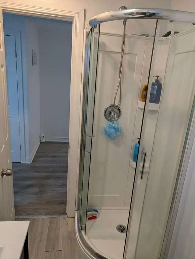 3 1/2 - Demi sous-sol - 995$ internet - Photo 4