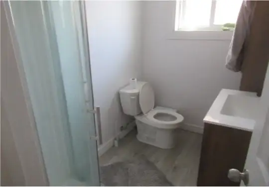 3 1/2 - Demi sous-sol - 995$ internet - Photo 5