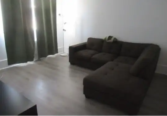 3 1/2 - Demi sous-sol - 995$ internet - Photo 7