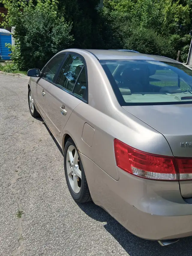 2006 Hyundai Sonata for Sale - Photo 2