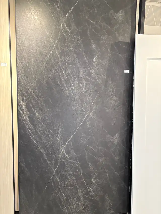 Quartz Countertops - Photo 9