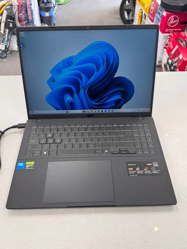 ASUS V16 16' Gaming Laptop