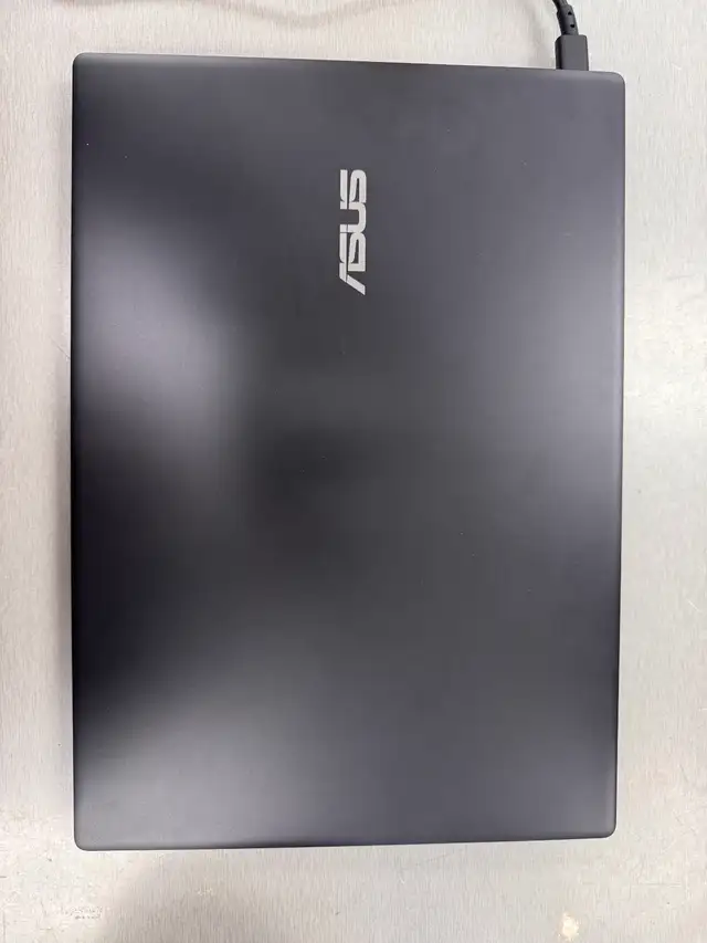 ASUS V16 16' Gaming Laptop - Photo 2