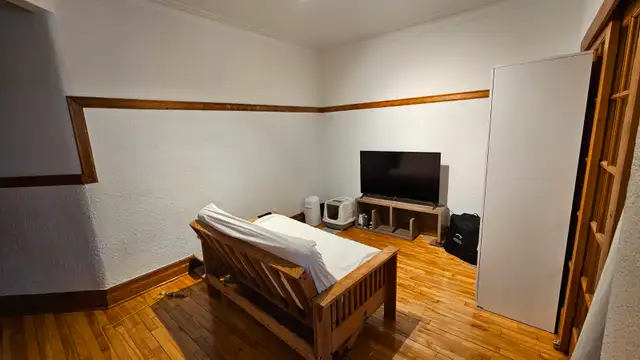 MÉTRO FABRE, BEAU 4 1/2 AVEC CACHET, 1ER AVEC JARDIN ARRIÈRE - Photo 3