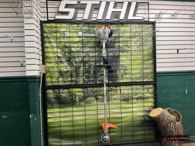 Équipement d’entretien de pelouse disponible aux enchères - Photo 5