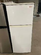 Réfrigérateur blanc 24'' Sunbeam