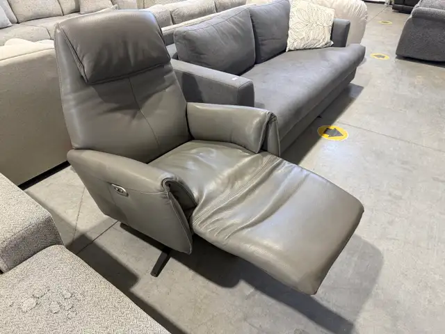 Grey leather swivel power recliner - Photo 2