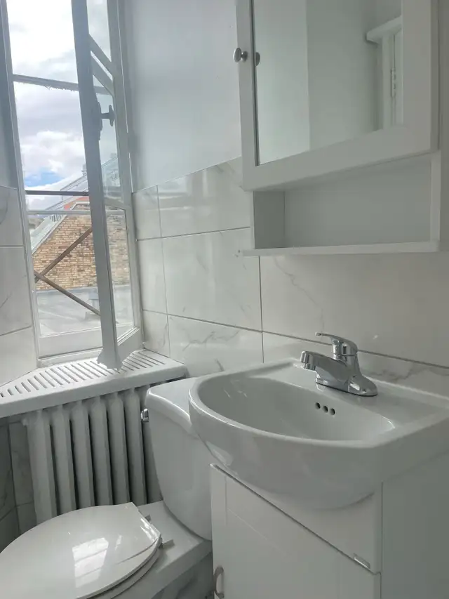 Superbe 3 1/2, Vieux-Québec rénové ! Juillet - Photo 16