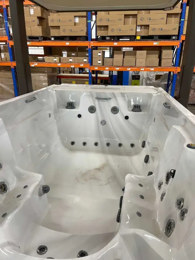 2015 Arctic Spa Okanagan Swim Spa w/ Covana Cover – Fully Refurb - Photo 4