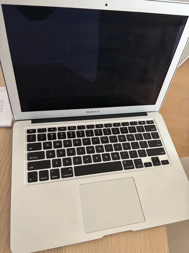 MacBook Air - Photo 2