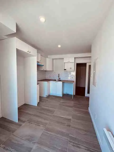 Pointe-aux-trembles 4/12 neuf, chiens acceptés 1er juillet 2026 - Photo 5