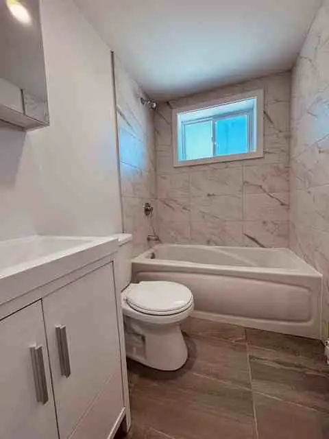 Pointe-aux-trembles 4/12 neuf, chiens acceptés 1er juillet 2026 - Photo 6