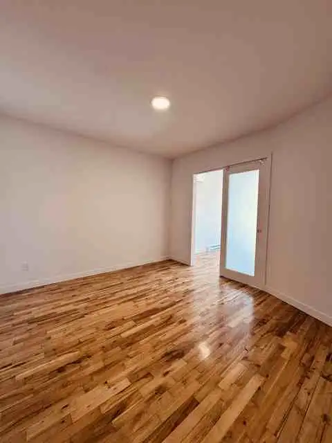 Pointe-aux-trembles 4/12 neuf, chiens acceptés 1er juillet 2026 - Photo 13