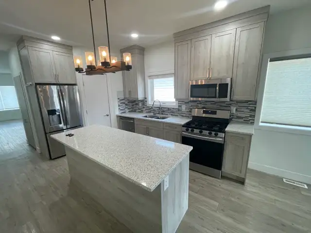 ASPEN RIDGE - 3 BEDROOM, AVAILABLE NOW - Photo 5