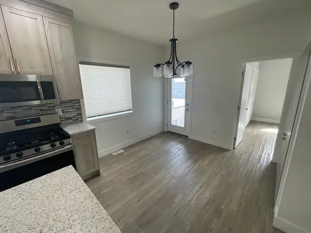 ASPEN RIDGE - 3 BEDROOM, AVAILABLE NOW - Photo 11