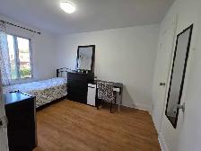 ROOM RENTALS/FURNISHED BEDROOMS FOR RENT/CHAMBRE MEUBLÉE A LOUER - Photo 8