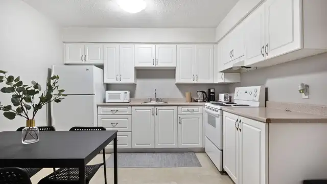 P11 AP3 - 1 BEDROOM APARTMENT – FULLY FURNISHED | ALL UTILITIES - Photo 10