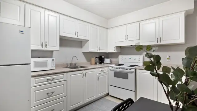 P11 AP3 - 1 BEDROOM APARTMENT – FULLY FURNISHED | ALL UTILITIES - Photo 12