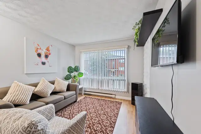 P8 AP4 - 1 BEDROOM – FULLY FURNISHED | ALL UTILITIES INCLUDED - Photo 3