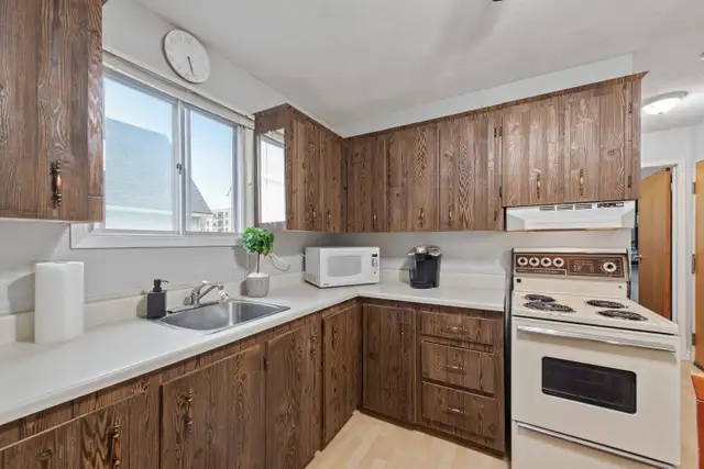 P8 AP4 - 1 BEDROOM – FULLY FURNISHED | ALL UTILITIES INCLUDED - Photo 9