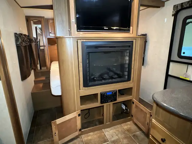 2013 Crossroads Sunset Trail 29SS SPACIOUS, REAR BATH. - Photo 14