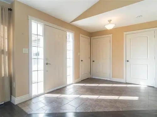 3 Bed   Loft. House for Rent - Stonington, Stratford. - Photo 5