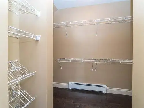 3 Bed   Loft. House for Rent - Stonington, Stratford. - Photo 11