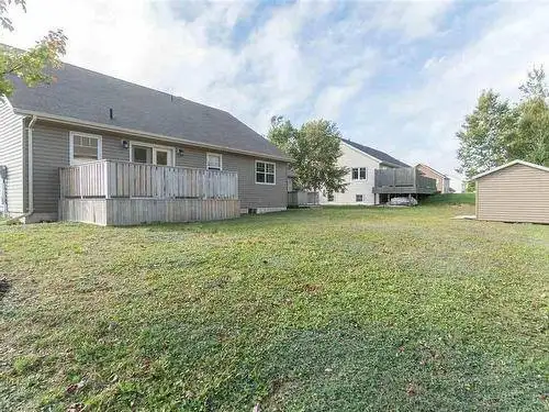 3 Bed   Loft. House for Rent - Stonington, Stratford. - Photo 12