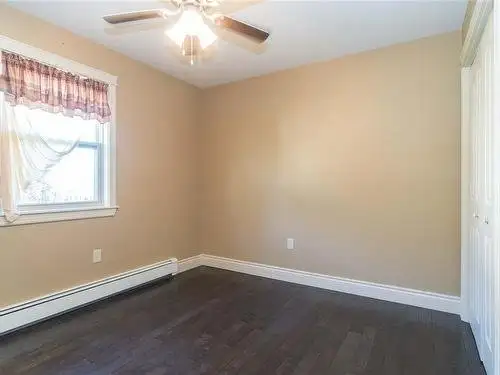 3 Bed   Loft. House for Rent - Stonington, Stratford. - Photo 13