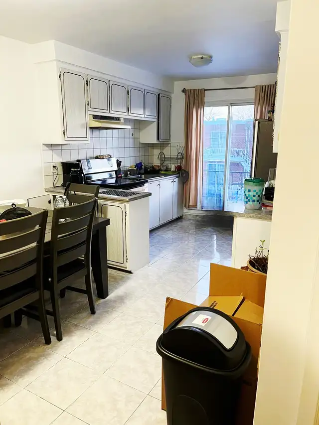 ST. LEONARD, BEAU GRANDE 4-1/2 A LOUER - Photo 2