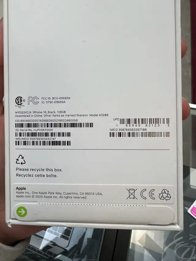 Brand New Sealed! iPhone 16-128gb! - Photo 4
