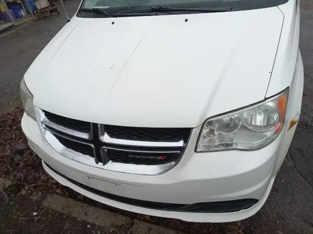 2013 Dodge Caravan - Photo 2