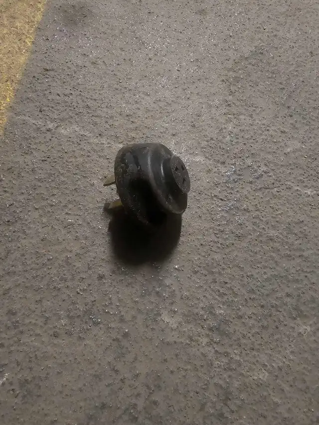 CANADA WIRE 110-220 Volt Range Plug Adapter - Photo 4