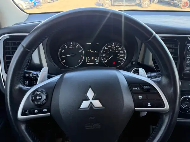 2015 Mitsubishi Outlander GT - Photo 14