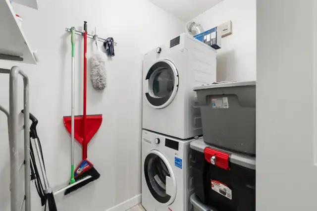 Beautifully bright condo located in the heart of Cochrane - Photo 11