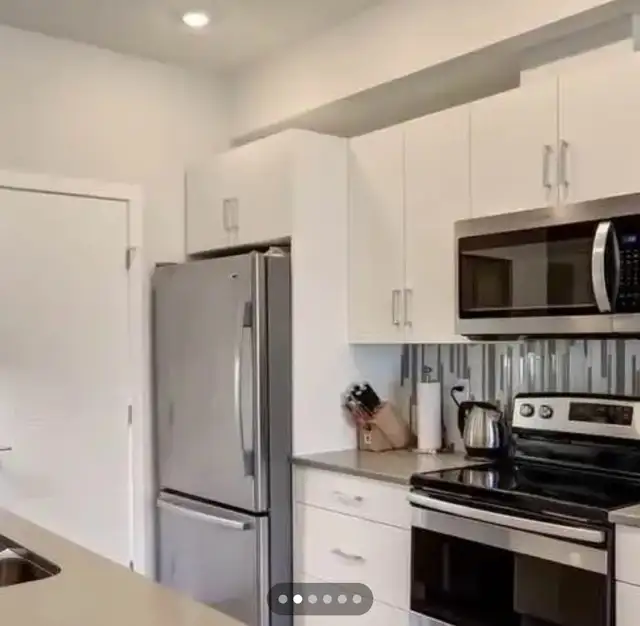 1 bedroom apartment with balcony at 135 Front Street - Photo 3