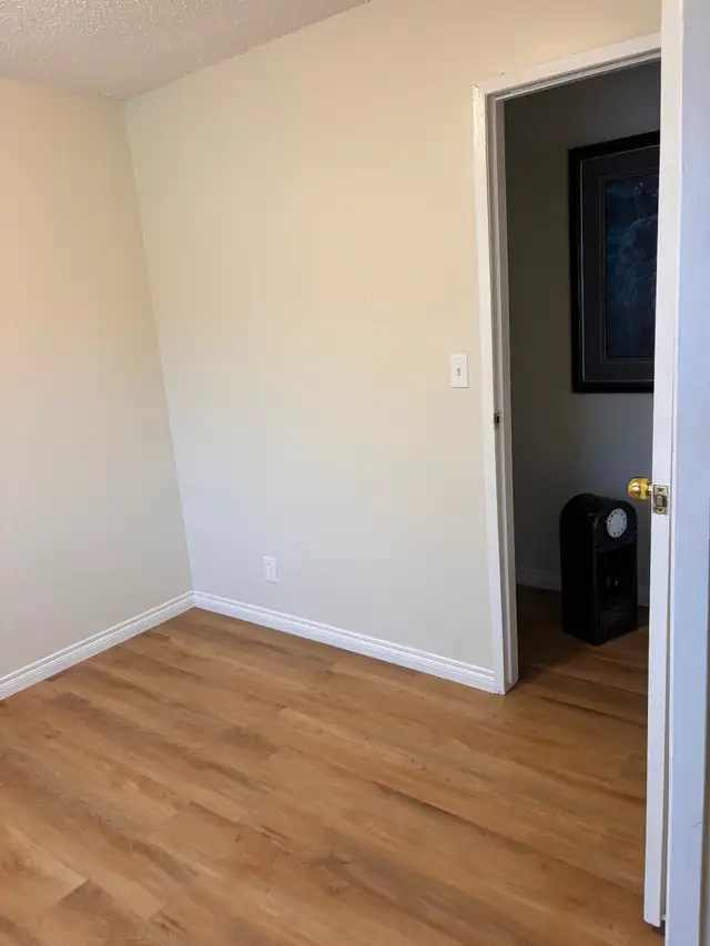 Room for rent available now - Photo 2