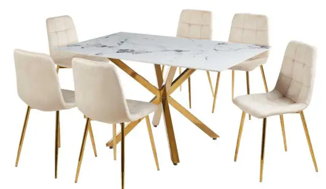 DAINING TABLE (BRAND NEW) SET WITB CHAIRS FOR SALE...???