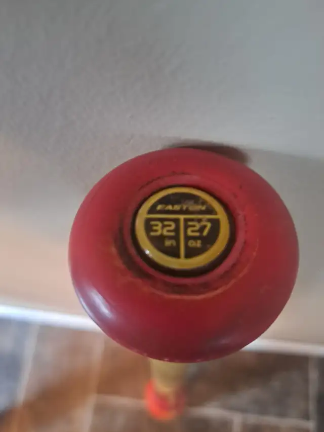Easton Hype Fire Bat  (Drop 5) - Photo 2