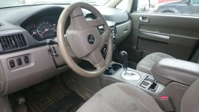 2007 SUV Mitshib AWD - Photo 3