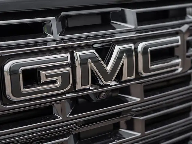 2026 GMC Acadia DENALI ULTIMATE - Photo 9