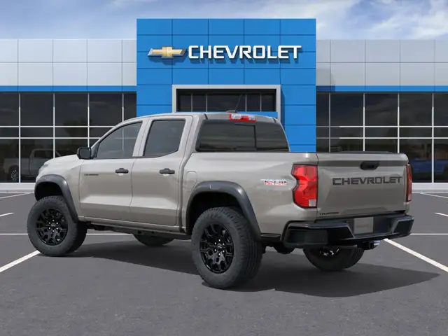 2026 Chevrolet Colorado Trail Boss - Photo 3