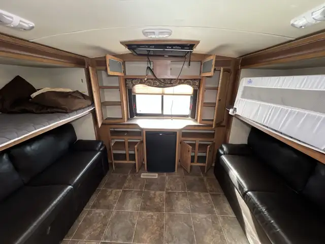2013 Crossroads Sunset Trail 32FR BUNK HOUSE MODEL, SPACIOUS - Photo 31