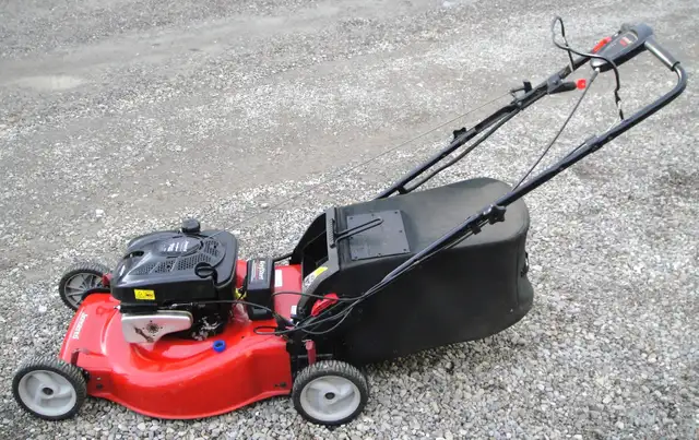 JONSERED SELF PROPELLED LAWNMOWER