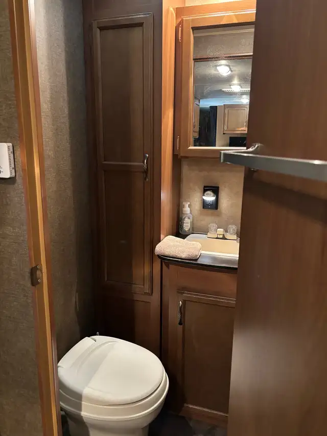 2014 StarCraft 25 BHS Widebody - Photo 3