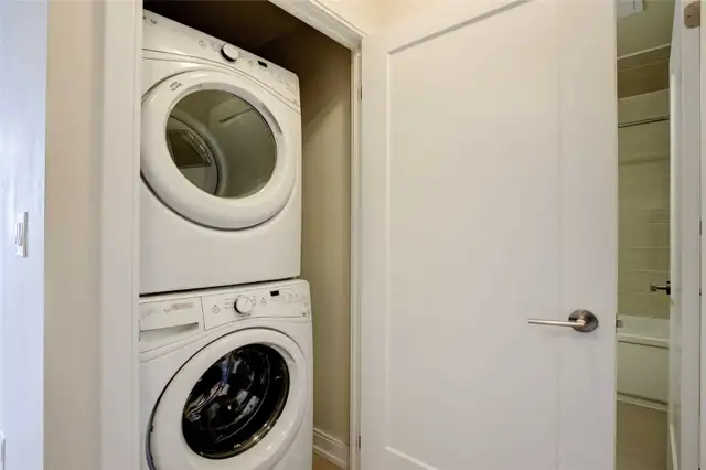 AVAILABLE FURNISHED CONDO – 6 MONTHS MINIMUM TERM RENTAL -$2000 - Photo 7