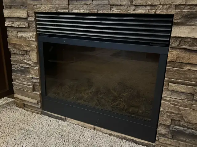 2015  ALPINE 3010RE,LUXURIOUS, WIDE BODY, SPACIOUS, COUPLES UNIT - Photo 19