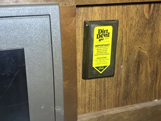 2015  ALPINE 3010RE,LUXURIOUS, WIDE BODY, SPACIOUS, COUPLES UNIT - Photo 24