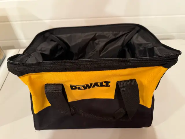New Dewalt Saw-DWF575-140.00 - Photo 4