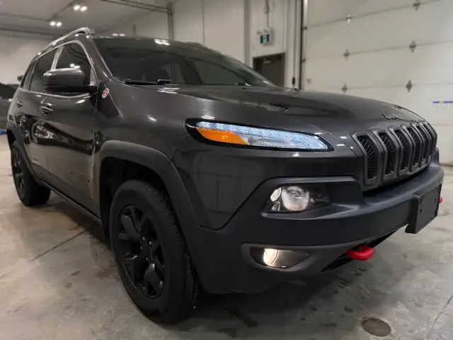 2016 JEEP CHEROKEE TRAILHAWK LOADED ACCIDENT FREE SAFETIED - Photo 8